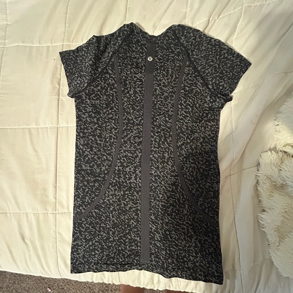 Black printed Lululemon swiftly - Picture 2 of 2